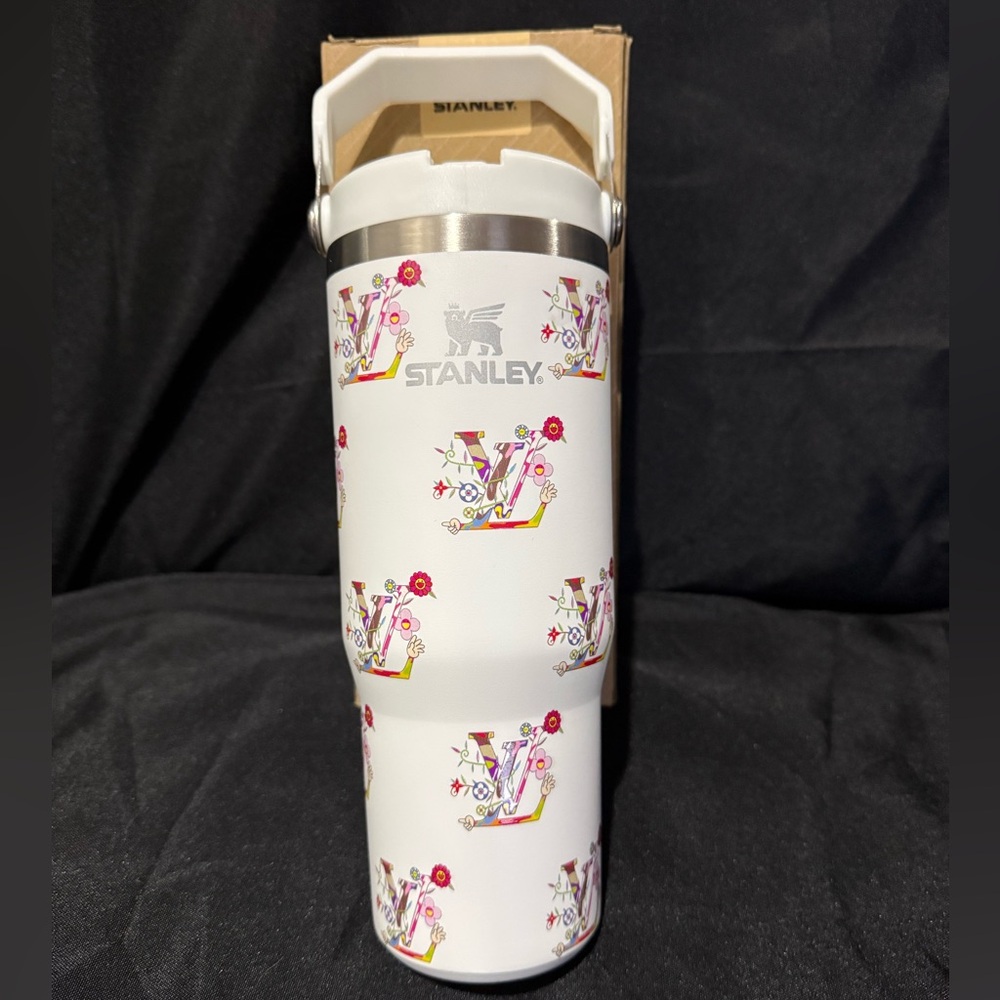 New Stanley White 30oz Tumbler with Vibrant LElegantV Floral Pattern Artsy